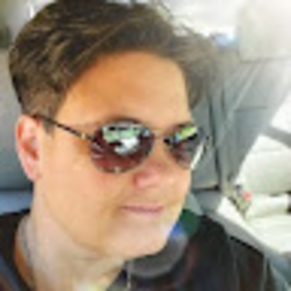Meet your Posher, Stacy